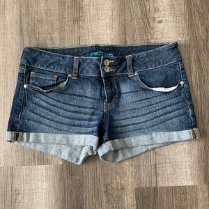 Refuge Dark Wash Jean Shorts!